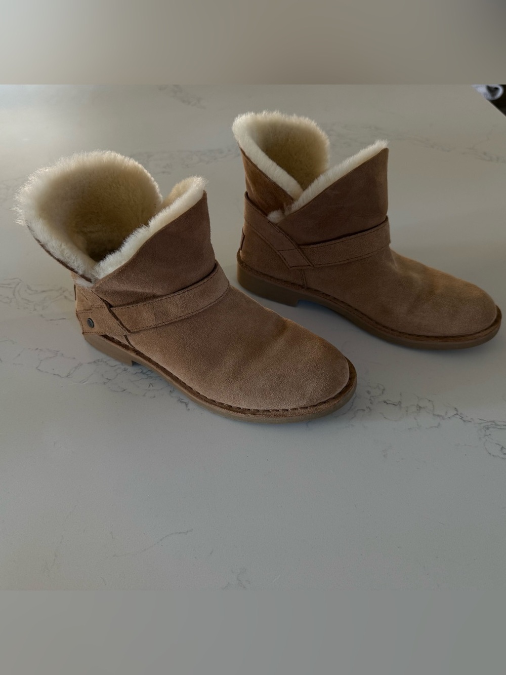 UGG Zariyah Shearling Suede Ankle Boots Chestnut 8